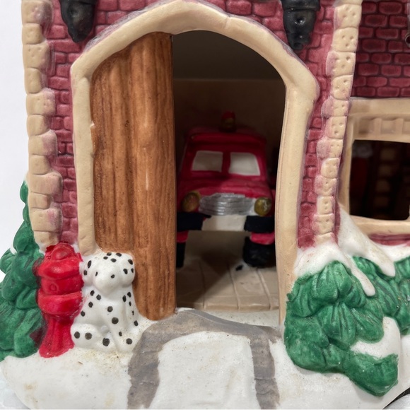 #4 Fire Station Village House Interior Scene Treasury Thrift Drug & JC Penny Inc - Picture 4 of 13